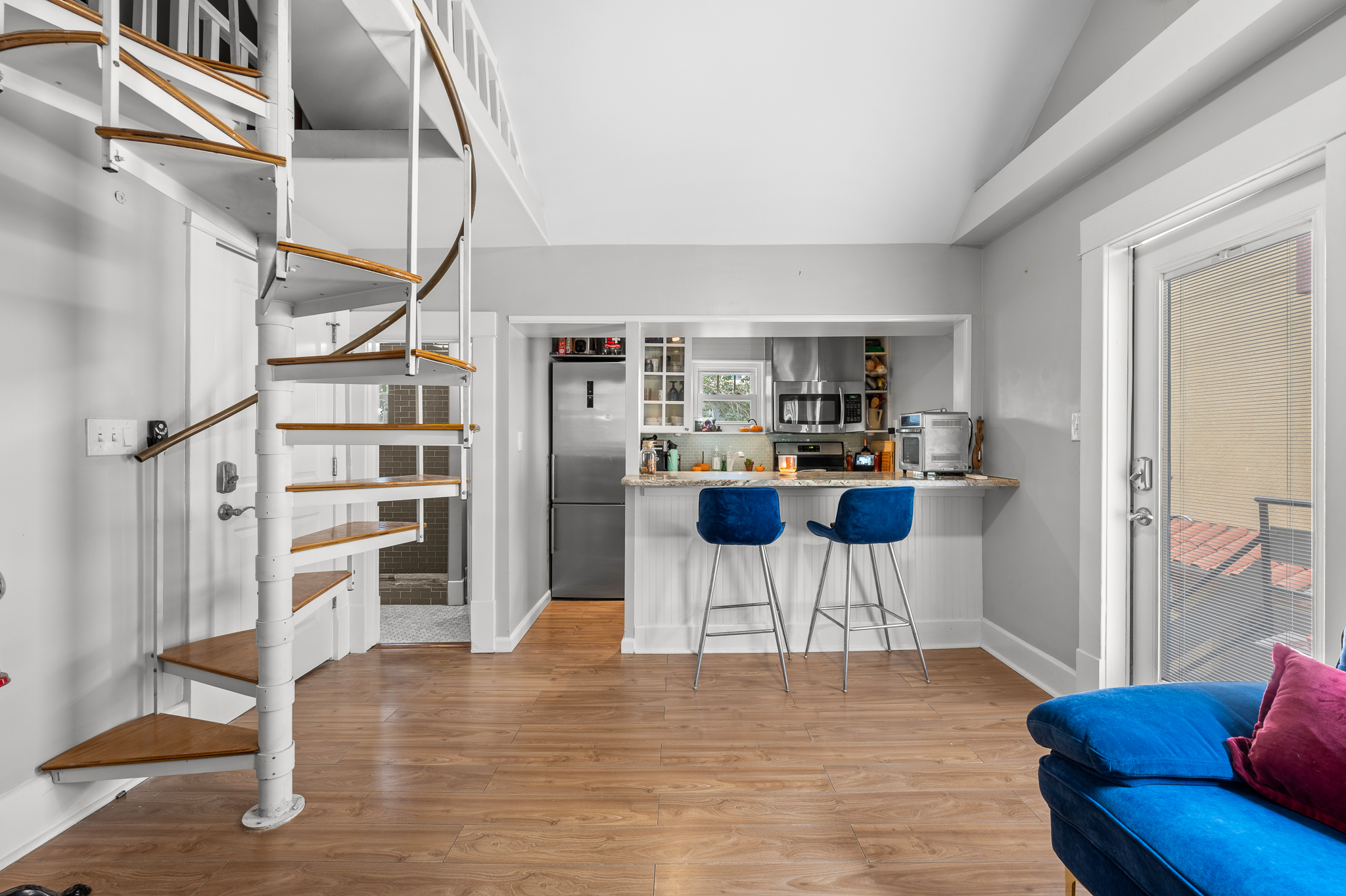 LEASED — 504 4th Ave S #2