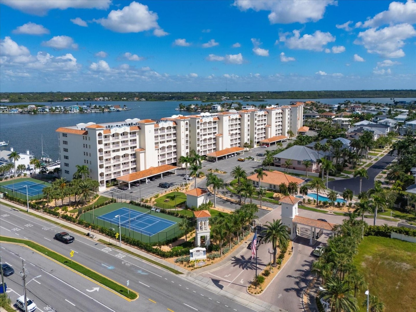 Redington Shores Yacht & Tennis Club